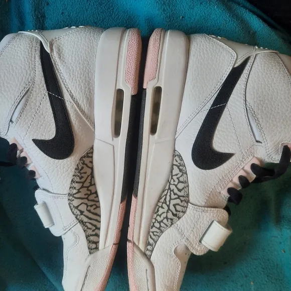 Nike Air Jodan Legacy