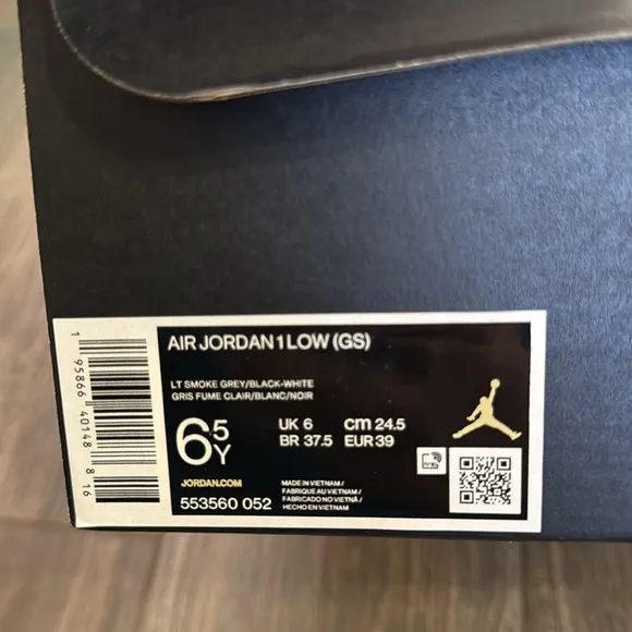 Nike Air Jordan 1 Low LT Smoke Grey Black White Shoes 553560-052 Youth Size 6.5Y
