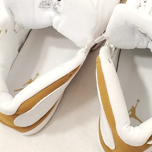 Nike Air Jordan 13 Retro 2016 Wheat White Women's Size 7 Lace Up High Top