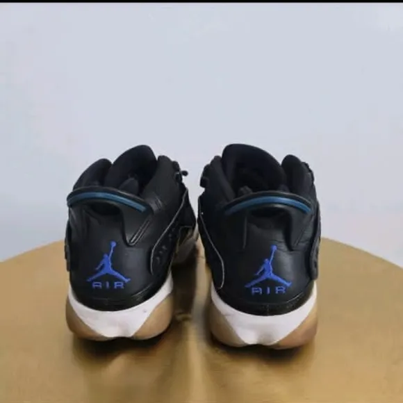 Nike Air Jordan 6 Rings Black Sneakers Size 9 🌴