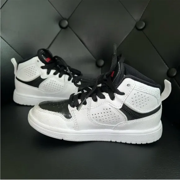 Nike Air Jordan Jumpman Black, White, Red High Top Sneakers Size 10.5C