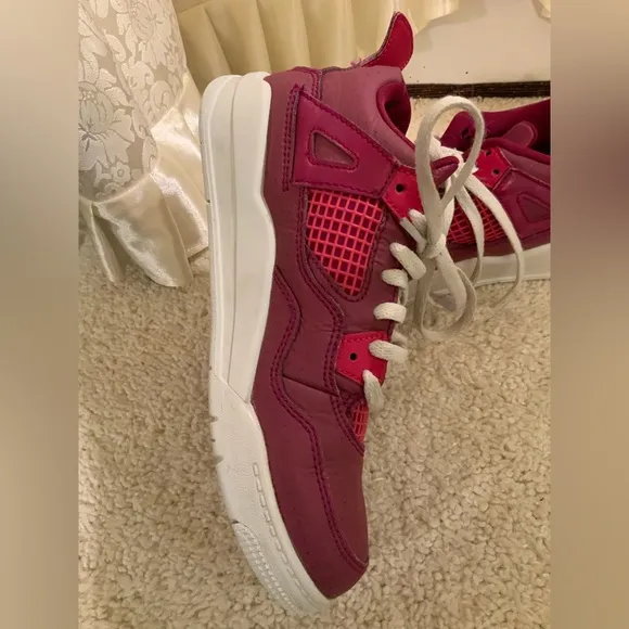 Nike air Jordan retro 4 Girls high top leather sneakers