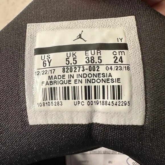 Nike Air Jordan Sneakers Boys Black US 6 Youth Hi-Top Jumpman Team 2 Smoke Grey
