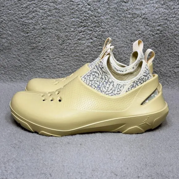 Nike Air Jordan System.23 Mens Size 9 Slip On Clogs Shoes Team Gold