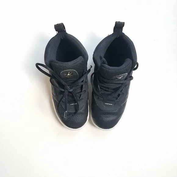 NIKE Air Jordans Black high top sneakers size 10