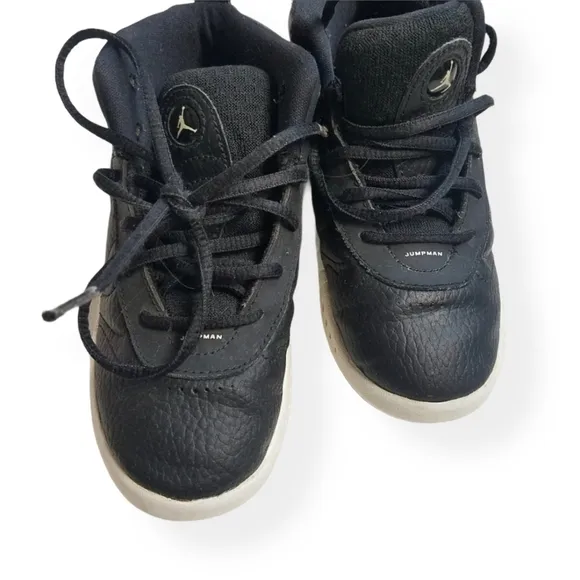 NIKE Air Jordans Black high top sneakers size 10