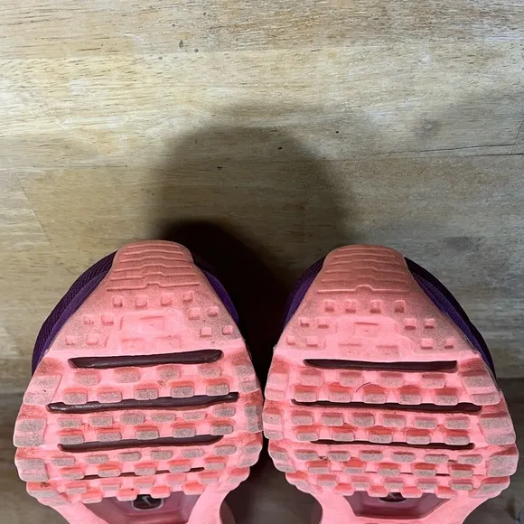 Nike Air Max 2017 Womens Size 7.5 Shoes Sneakers Bright Grape/Fire Pink