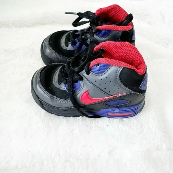 Nike Air Max 90 boys black and red hi top sneakers size 7