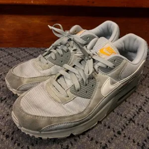 Nike Air Max 90 J22 Grey Wolf -Orange Used Sneakers Size‎ 11 US DR0145-001 *SH1
