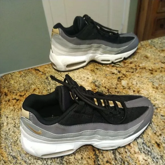 Nike Air Max 95 Youth 6.5 Recraft Running Sneakers Black Mesh CJ3906-007 Running