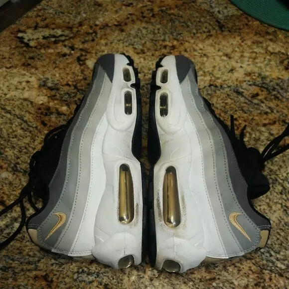 Nike Air Max 95 Youth 6.5 Recraft Running Sneakers Black Mesh CJ3906-007 Running