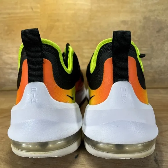 Nike Air Max Axis Premium Mens Size 10 Shoes Sneakers Black Volt/Total Orange