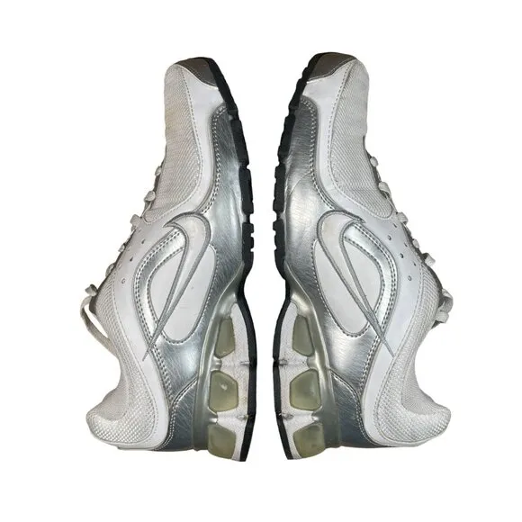Nike Air Max Refresh 4 White &amp; Silver Nike Swoosh Women's Athletic Shoes Size 6