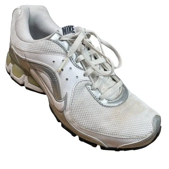 Nike Air Max Refresh 4 White &amp; Silver Nike Swoosh Women's Athletic Shoes Size 6