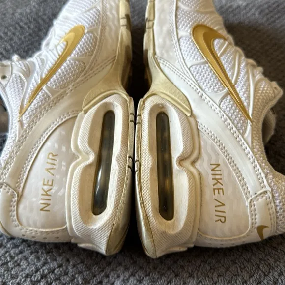 Nike Air Max Torch 4 White Gold Running Shoes Size 9 Women’s CZ376-100