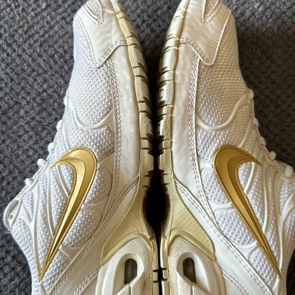 Nike Air Max Torch 4 White Gold Running Shoes Size 9 Women’s CZ376-100
