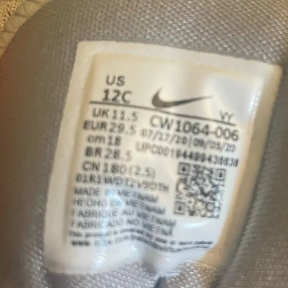 Nike Air sneakers high top basketball shoes SZ 12C