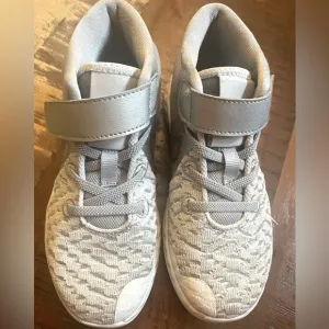 Nike Air sneakers high top basketball shoes SZ 12C