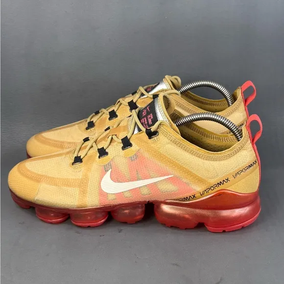 Nike Air VaporMax 2019 Club Gold Ember Glow athletic sneaker shoes men’s 10.5