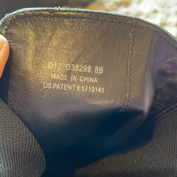 𝅺Nike Air Woman’s Black Leather Boots