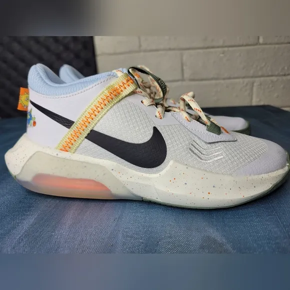Nike Air Zoom Crossover Low Playful Graphics GS Sz 5y New