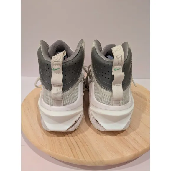 Nike Air Zoom GT Jump Summit White Sneakers Mid Top Basketball Mens Size 10.5