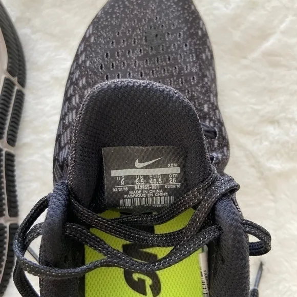 Nike Air Zoom Pegasus 35 Running Shoes