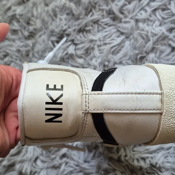 Nike Blazer 77 Vintage Mid White Black Size 6.5