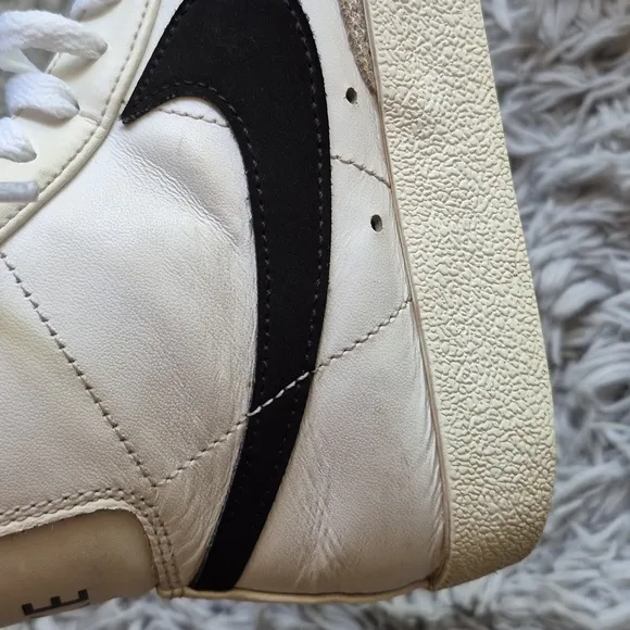 Nike Blazer 77 Vintage Mid White Black Size 6.5