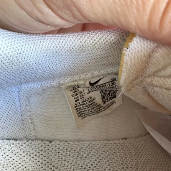 Nike Blazer Low Platform Sneakers All White Size 7.5 Women’s Lace Up Style