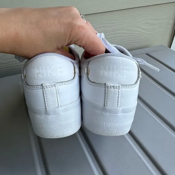 Nike Blazer Low Platform Sneakers All White Size 7.5 Women’s Lace Up Style