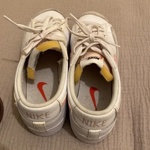 NIKE Blazer Low Platform sneakers . Size 8