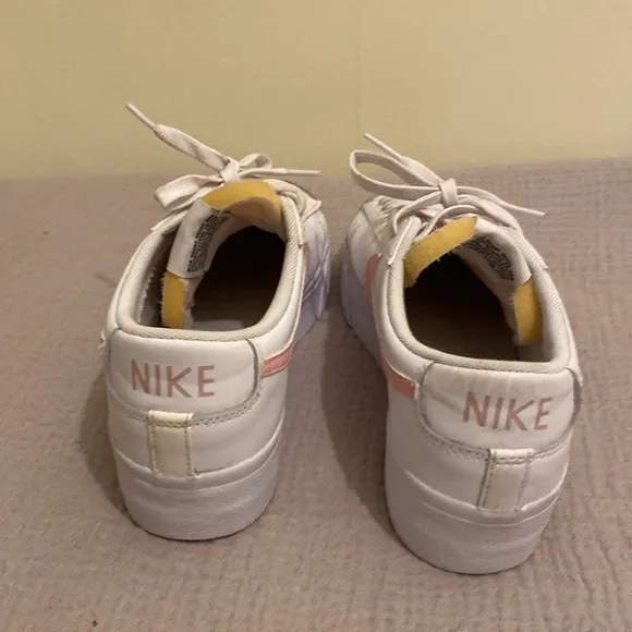 NIKE Blazer Low Platform sneakers . Size 8