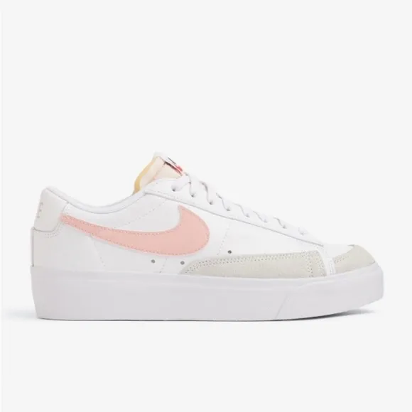 NIKE Blazer Low Platform sneakers . Size 8