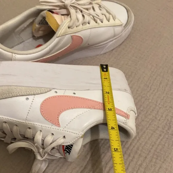 NIKE Blazer Low Platform sneakers . Size 8