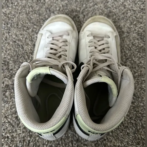 Nike Blazers High-Top Sneakers White and Black size 6.5Y