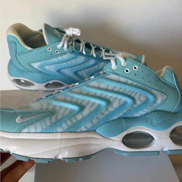 Nike Blue &amp; White Air Max Men’s Sneakers New