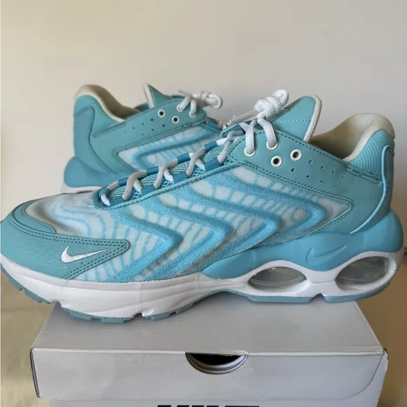 Nike Blue &amp; White Air Max Men’s Sneakers New