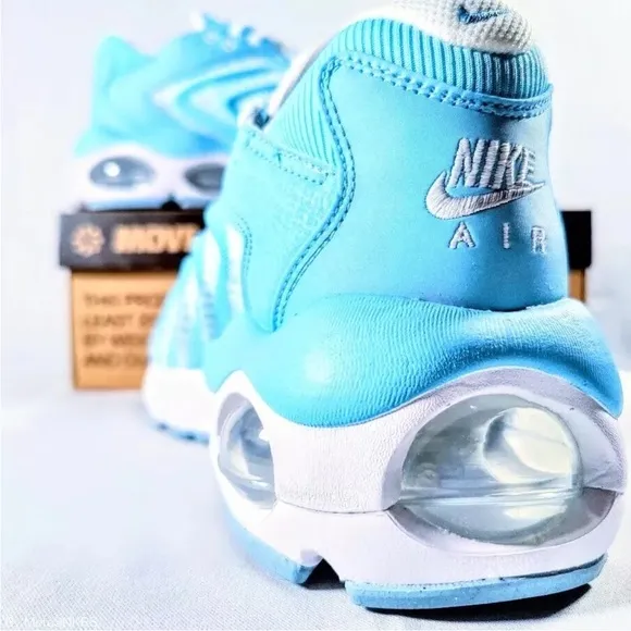 Nike Blue &amp; White Air Max Men’s Sneakers New