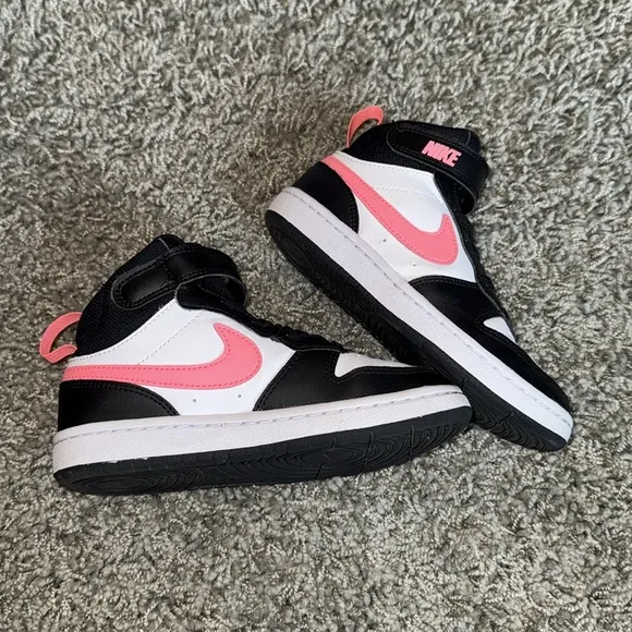 Nike Borough 2 Mid Girls 12C