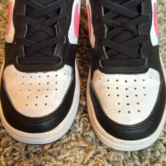 Nike Borough 2 Mid Girls 12C