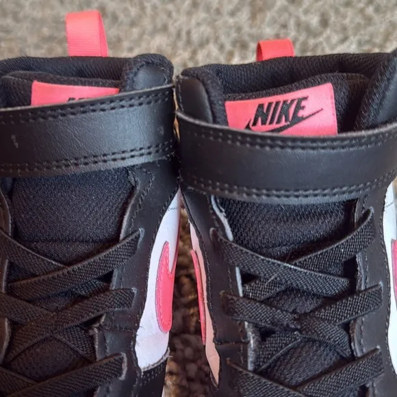 Nike Borough 2 Mid Girls 12C