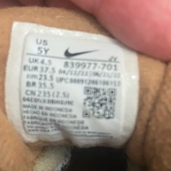 Nike Brown Leather Nike High Top Sneakers Size 5 - basically new.