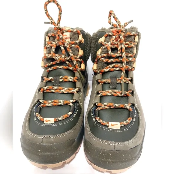 Nike City Classic Premium Waterproof‎ Boots, NEW, Size 8.5|EUR 40