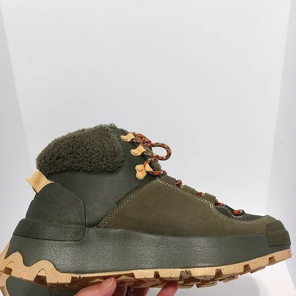 Nike City Classic Premium Waterproof‎ Boots, NEW, Size 8.5|EUR 40