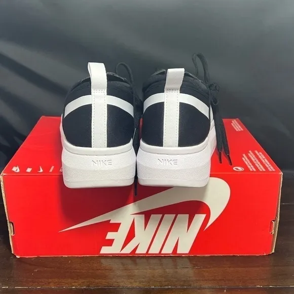 Nike Court Vision Alta TXT Womens Platform Shoes Wmns 11.5 / Mns 10 Black White