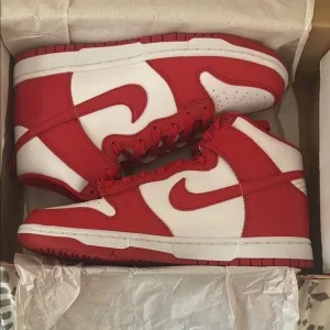 Nike Dunk HI RETRO Red and White High-Top Sneakers New in the box