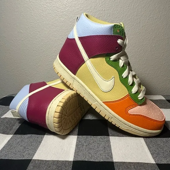 Nike Dunk High &quot;International Day of the Girl&quot; 5.5Y