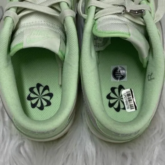 Nike Dunk Low Next Nature Womens Sportswear Shoes Green FN6344-001 NEW* Sz 8