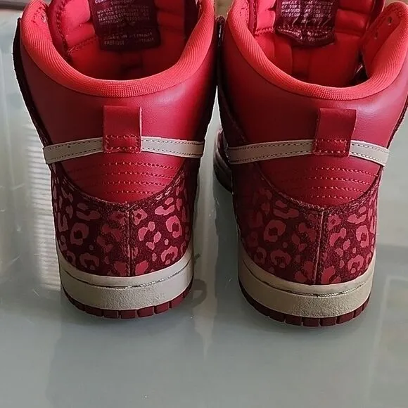 Nike Dunk Hi Skinny Sneakers